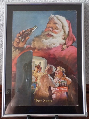 P09220-1 € 12,50 coca cola kerstman met kinderen 21x30 cm (1950).jpeg